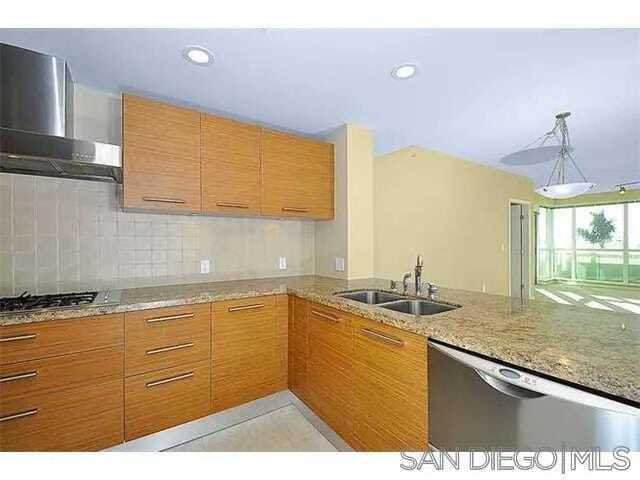 Building Photo - 1431 Pacific Hwy