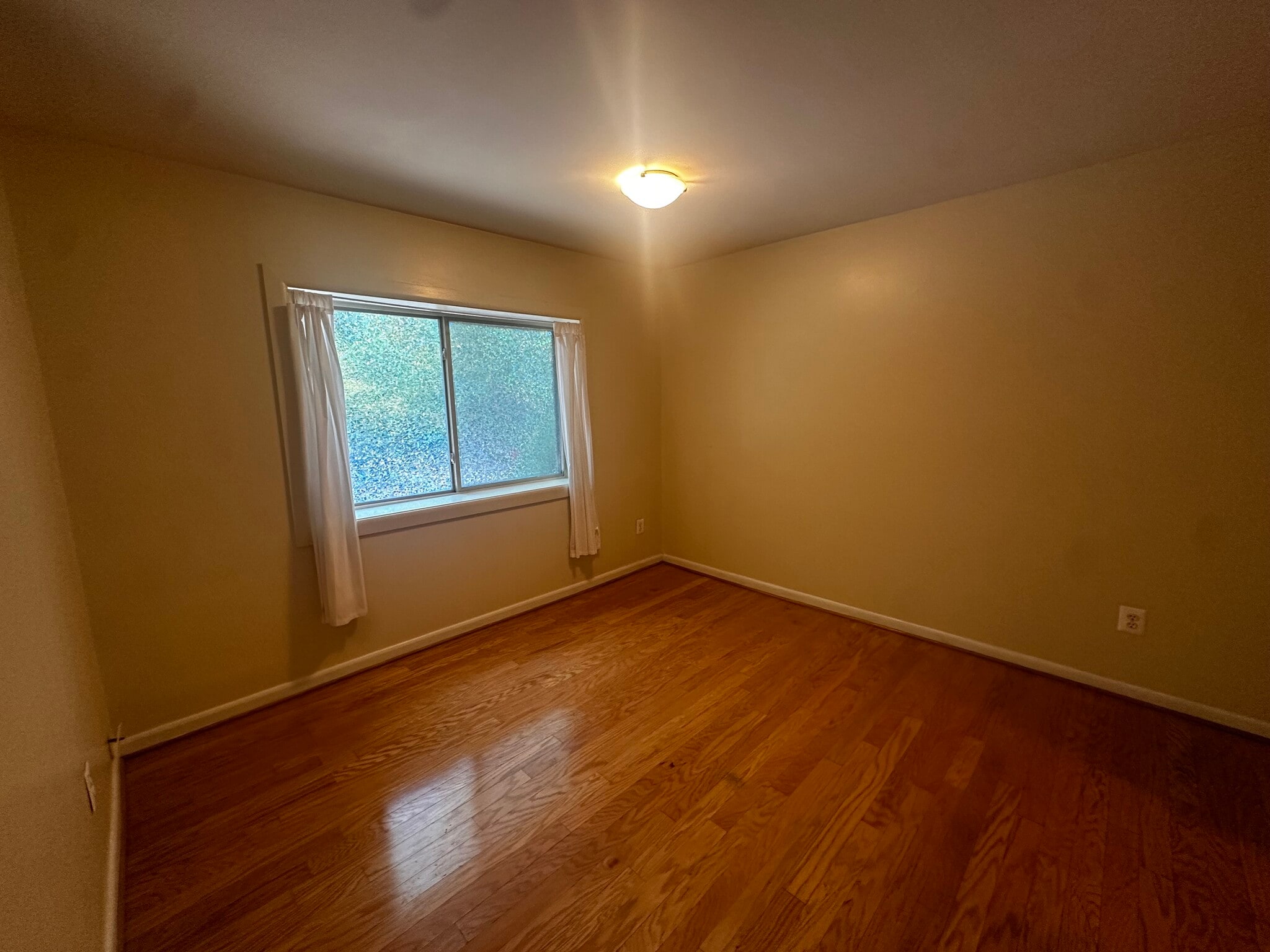 Bedroom - 8708 Manchester Rd