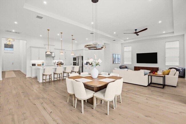 Building Photo - 12882 SW Taranto Wy