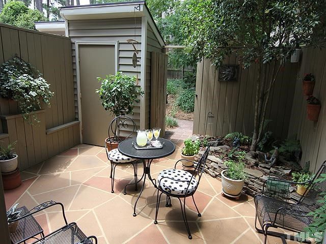 Back Patio - 6967 Staghorn Ln