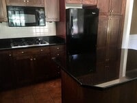 Building Photo - 1470 Mohican Dr