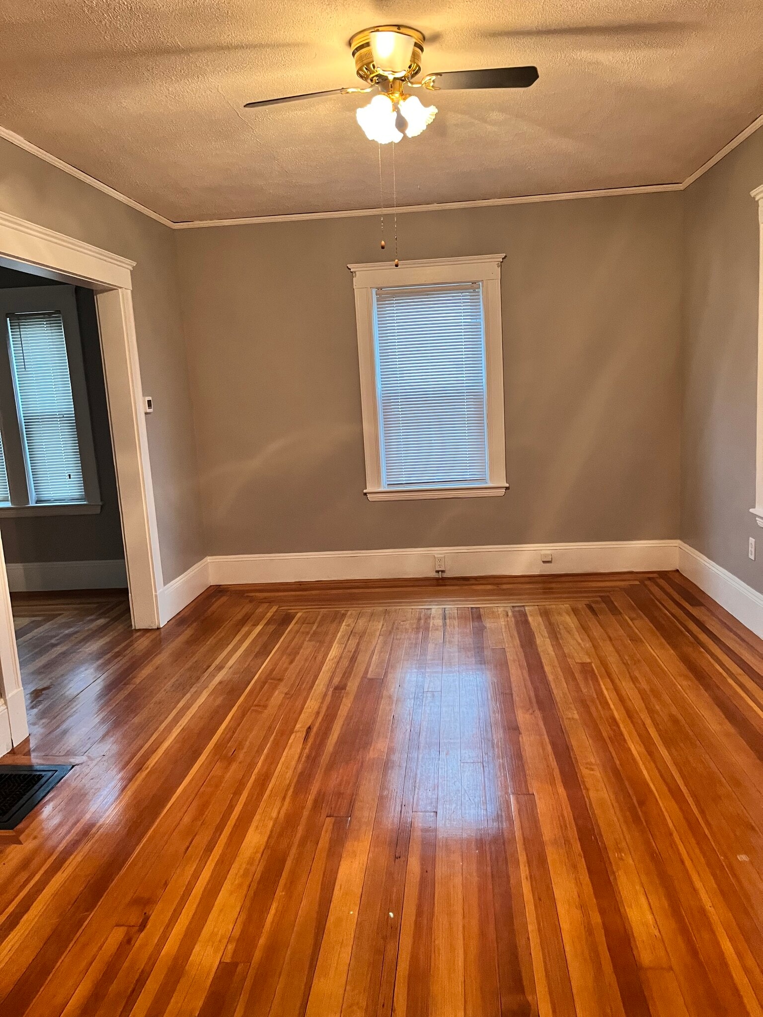 Building Photo - 32 Chubbuck St