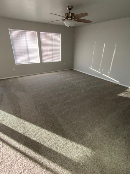 Building Photo - 1725 SW Miner St