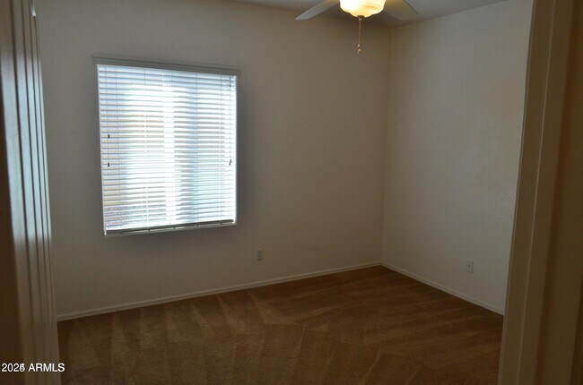 Building Photo - 3316 W Inspiration Dr