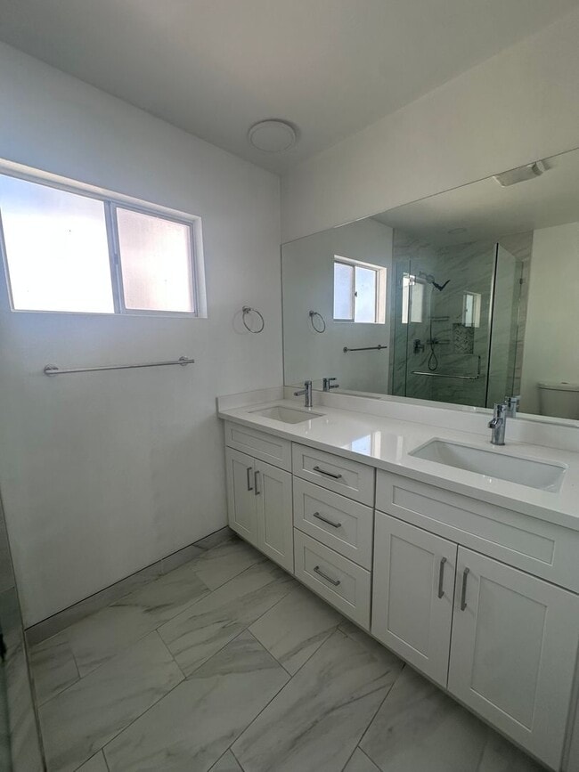 Building Photo - 5140 Catoctin Dr