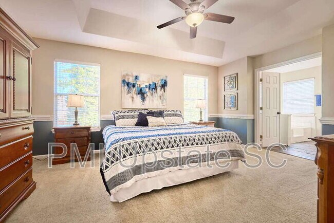 Building Photo - 430 Rosehaven Way