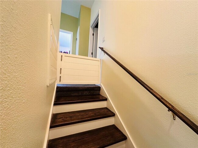 Building Photo - 10801 Spider Lily Dr