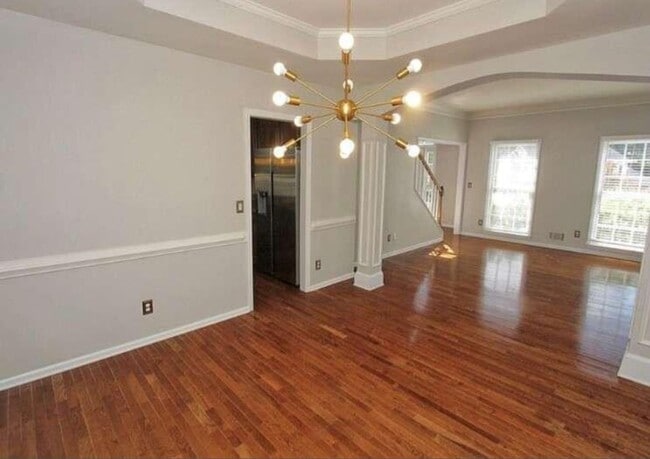 Building Photo - Spacious 4BR House in Dunwoody. Close to 2...