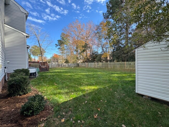 Building Photo - 307 Ludlow Dr