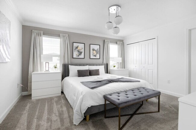 Building Photo - 954 Splash Shot Pl