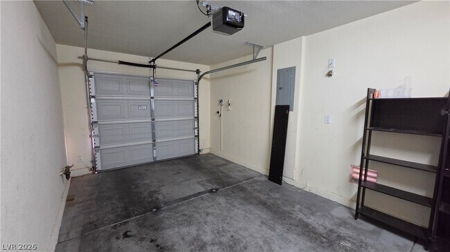Building Photo - 628 Port Talbot Ave