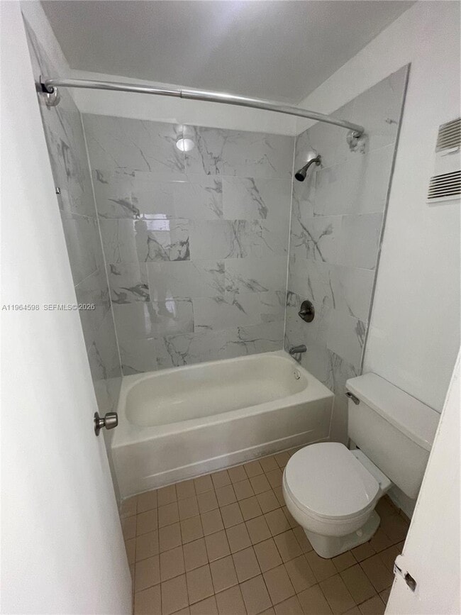 Building Photo - 9700 Hammocks Blvd