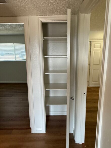 Building Photo - 2764 Conejo Dr
