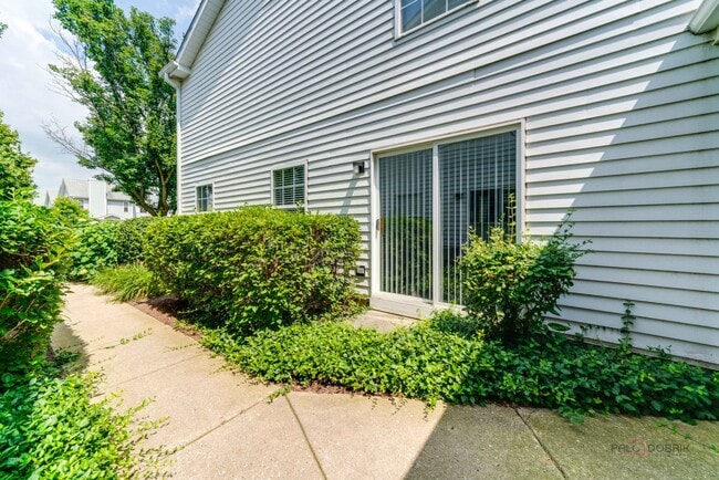 Building Photo - 1257 Orleans Dr