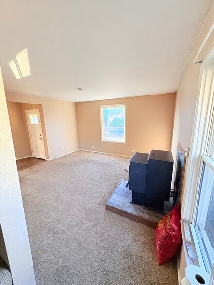 Building Photo - 8041 WA-903
