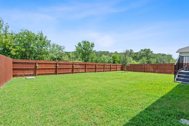 Building Photo - 16913 Adoro Dr