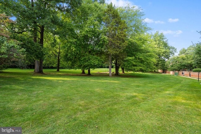 Building Photo - 3150 Hartwick Ln