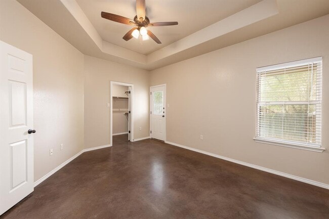 Building Photo - 448 Jack Rabbit Ln