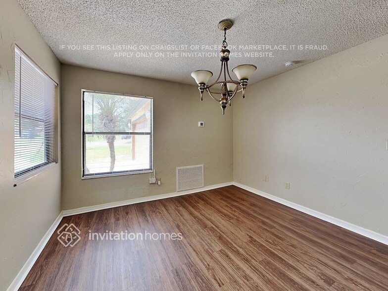 Building Photo - 1737 Grand Oak Dr