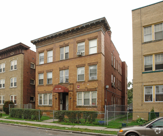 Primary Photo - 1063-1065 Capitol Ave