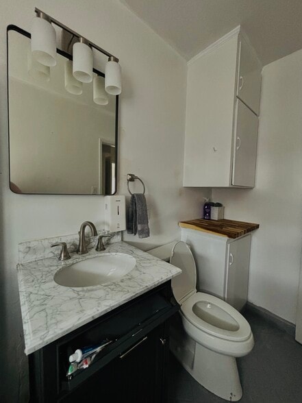 Building Photo - 3820 Keystone Ave