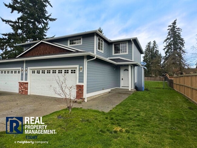 Building Photo - Spacious 3-Bedroom Townhome with Garage in Spanaway! MOVE IN SPECIAL! $250.00 OFF 2 MONTH's RENT!