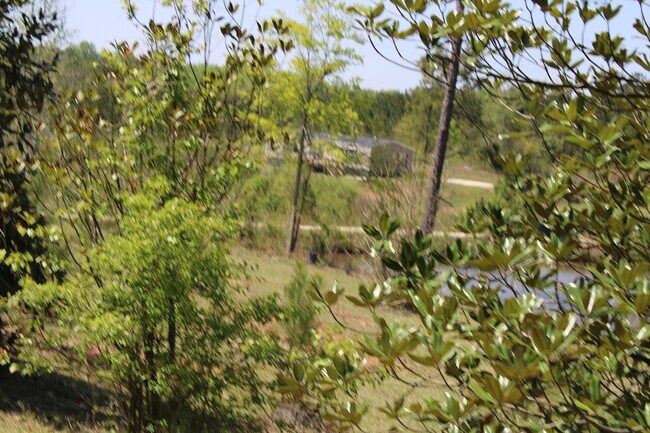 Building Photo - 818 W Grantville Rd