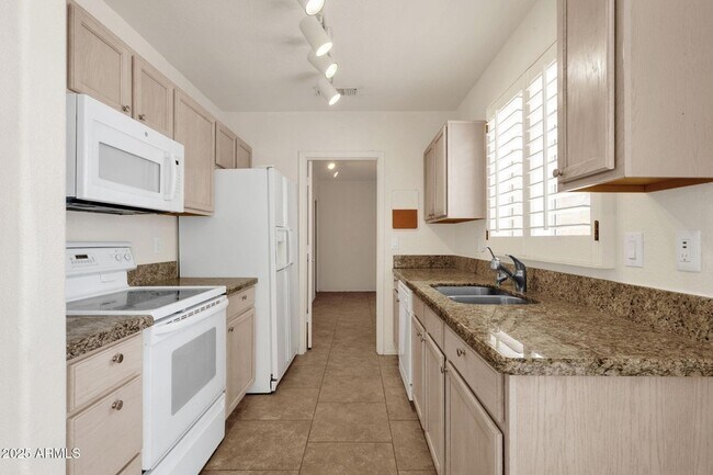 Building Photo - 6942 S Championship Dr