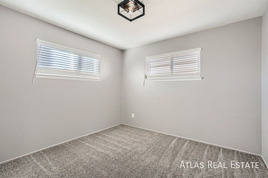 Building Photo - 1620 Phoenix Ct