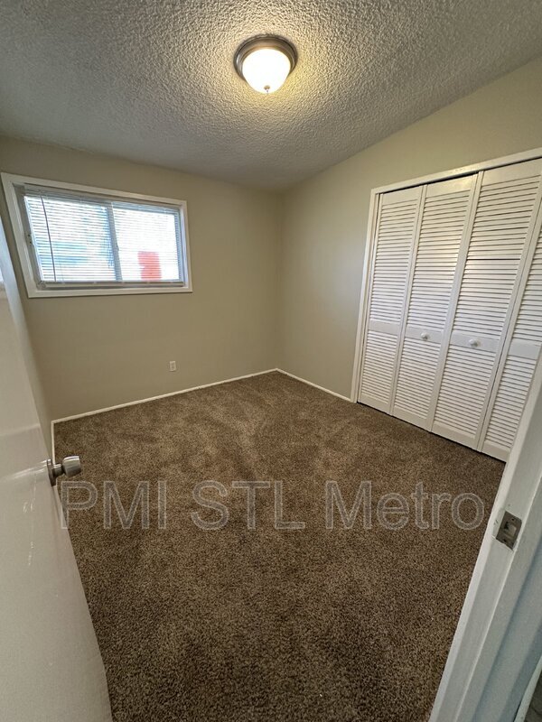 Building Photo - 8439 Alder Ave