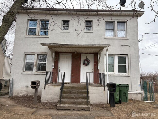 Primary Photo - 24 Washington Rd