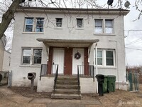 Building Photo - 24 Washington Rd