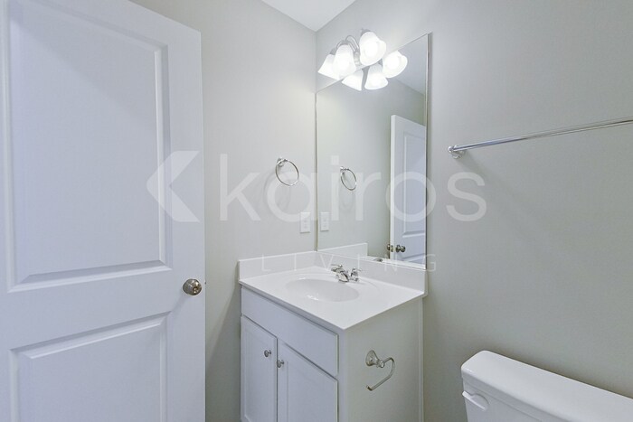 Building Photo - 928 Silent Barge Cv