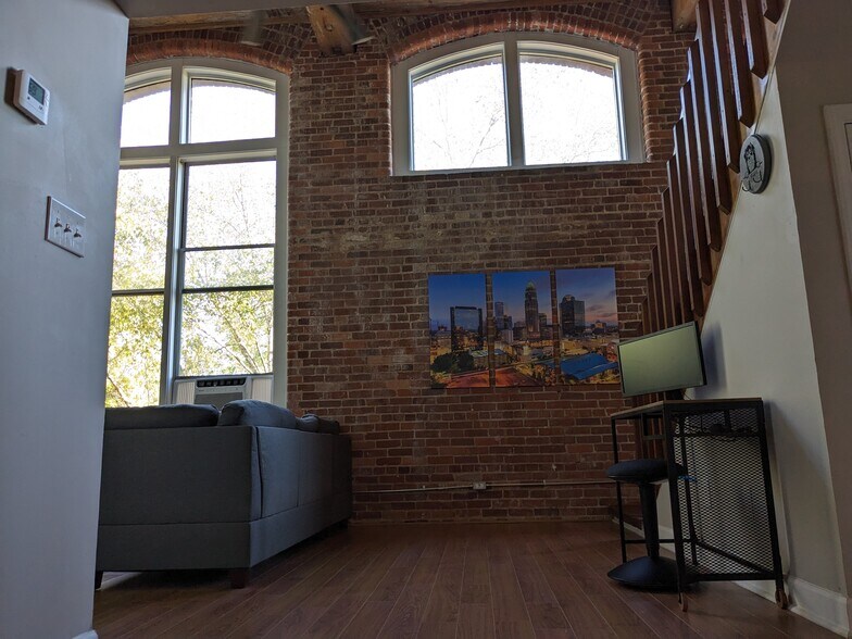 living _ office - 201 S Hoskins Rd