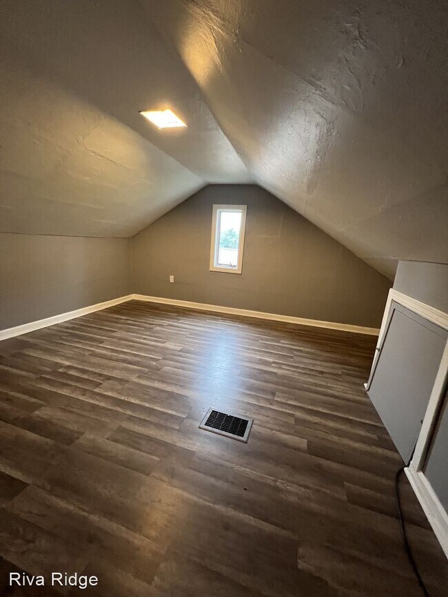 Building Photo - 3 br, 2 bath House - 2901 Leola Avenue