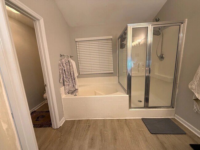 Building Photo - 113 Bottlebrush Ct