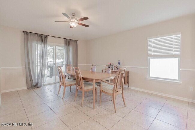 Building Photo - 15816 Twin Creek Dr