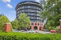 Building Photo - 412 St Pauls Blvd