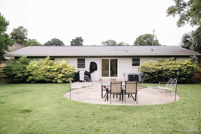 Building Photo - 5580 Homewood Rd