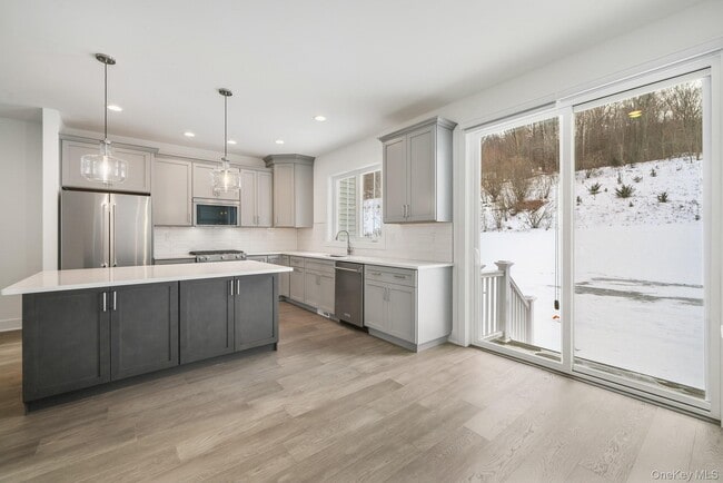 Building Photo - 4034 Chestnut Rdg Rd