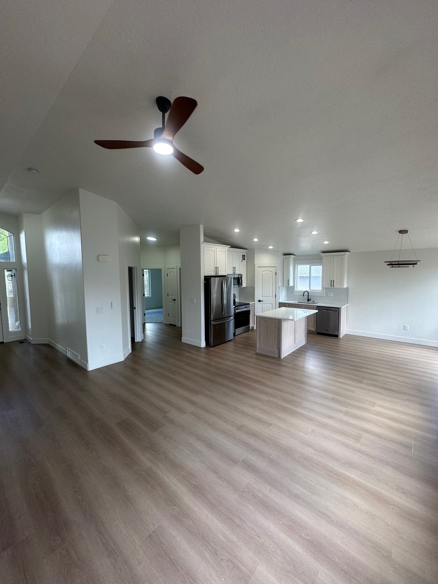 Building Photo - 4433 Mankato St