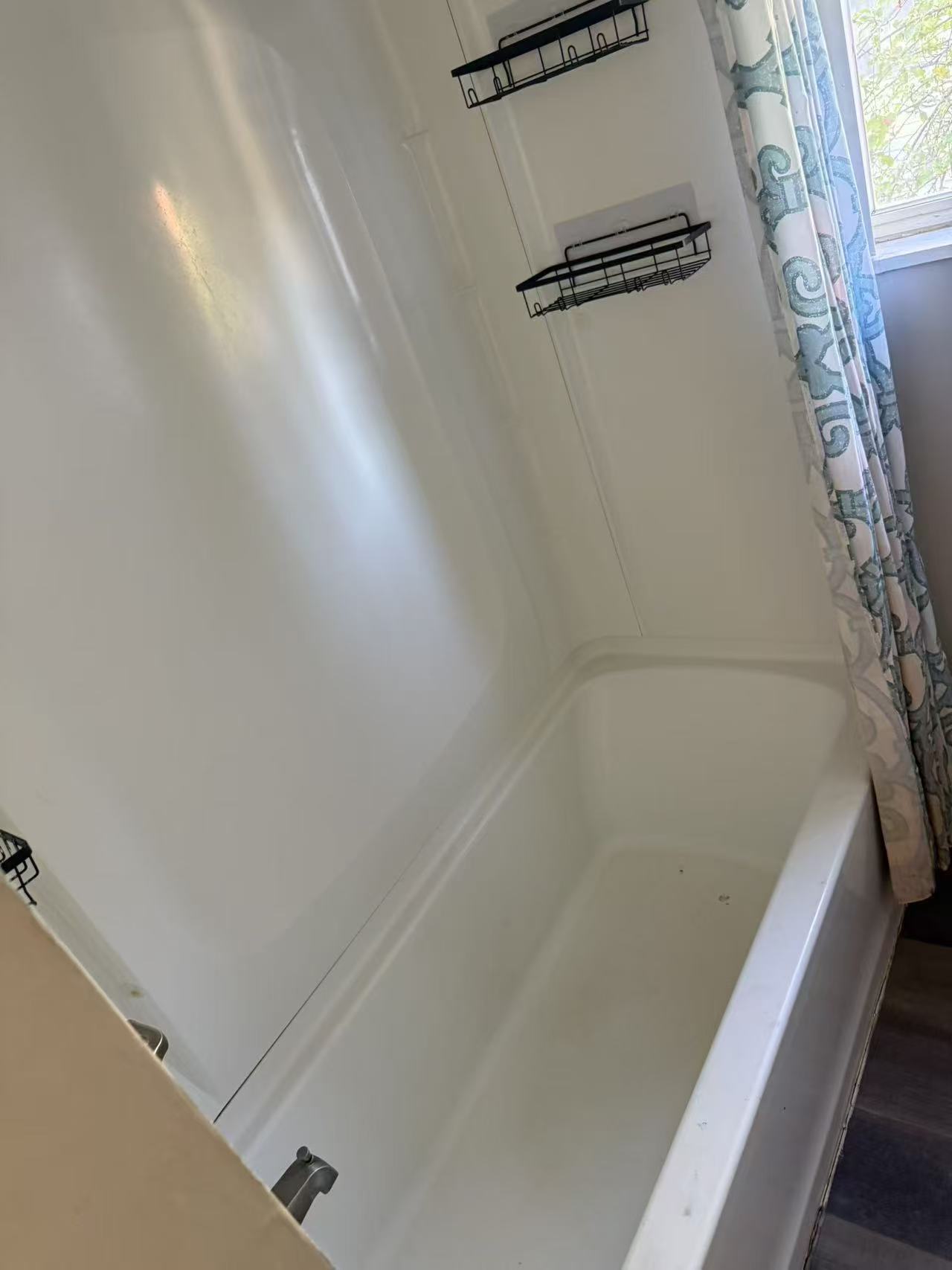 Building Photo - 84 Florence St