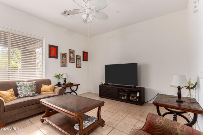 Building Photo - 1477 W Marlin Dr