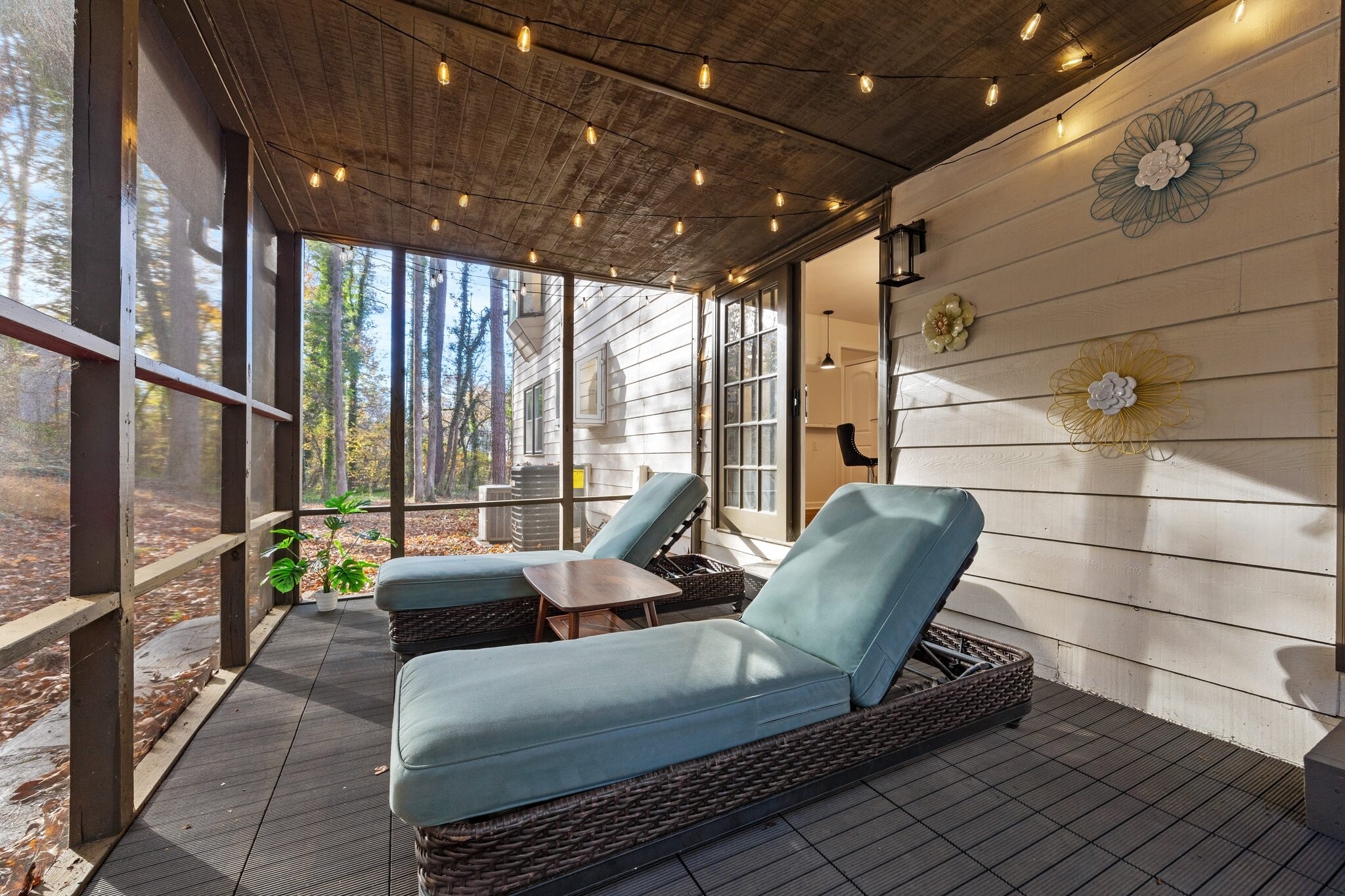 Building Photo - 82 Vanessa Dr