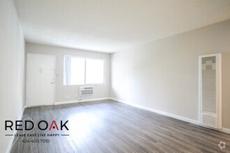 Building Photo - Incredible Two Bedroom with A/C, In-Unit S...