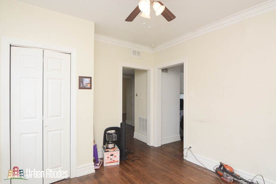 Building Photo - 3716 N Hoyne Ave