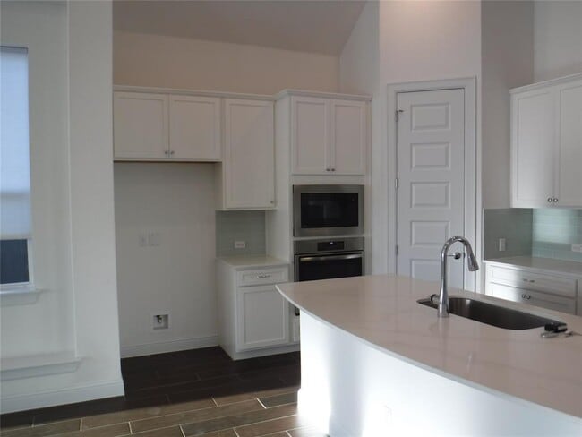 Building Photo - 17413 Casanova Ave