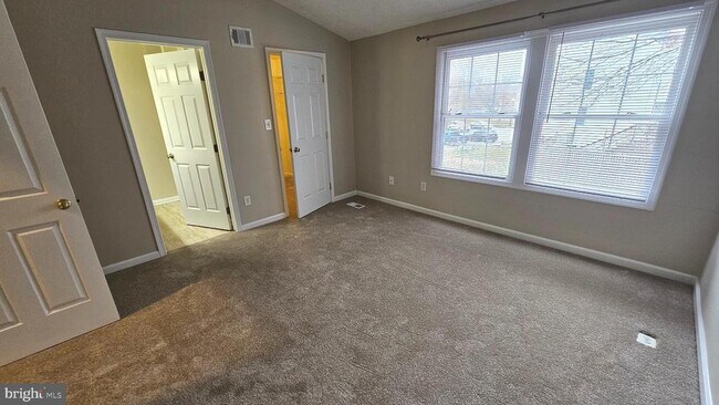 Building Photo - 1196 Swanhill Ct