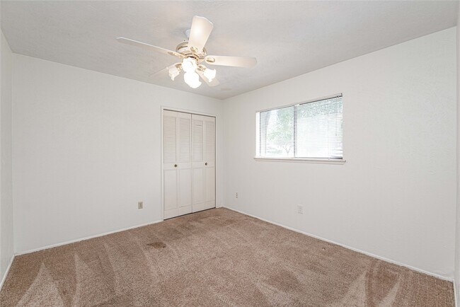 Building Photo - 3803 Cypressdale Dr