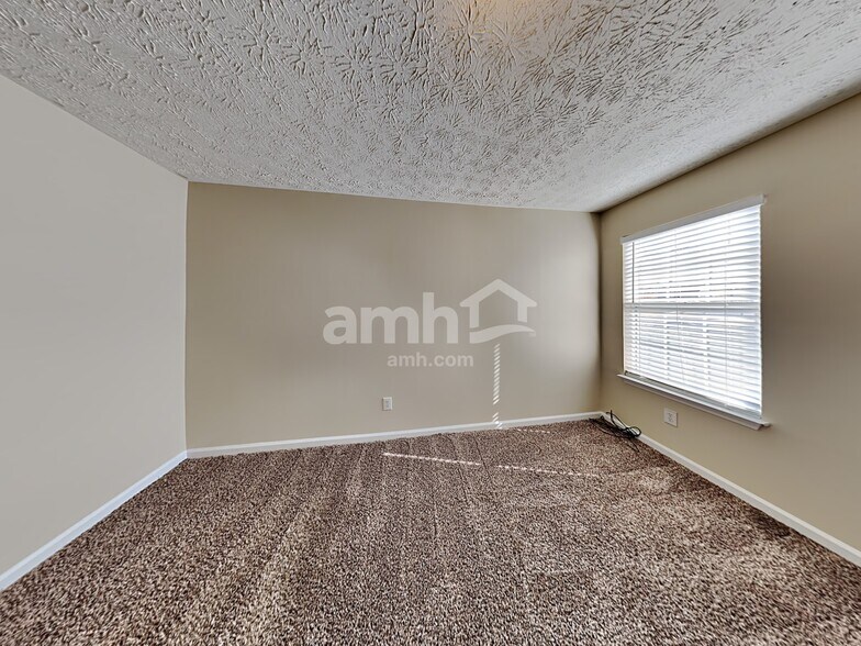 Building Photo - 531 Gables Ct